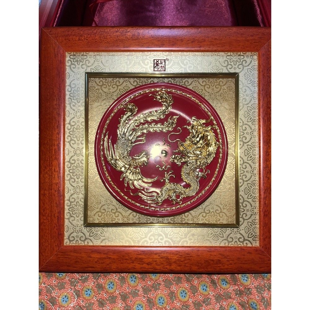 Dragon and Phoenix gold‎ embedded plate , Chinese mainstream sculpture, Framed